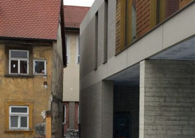2016-Okt. Im Bau - Durchgang von Freifläche zur Edelstraße
